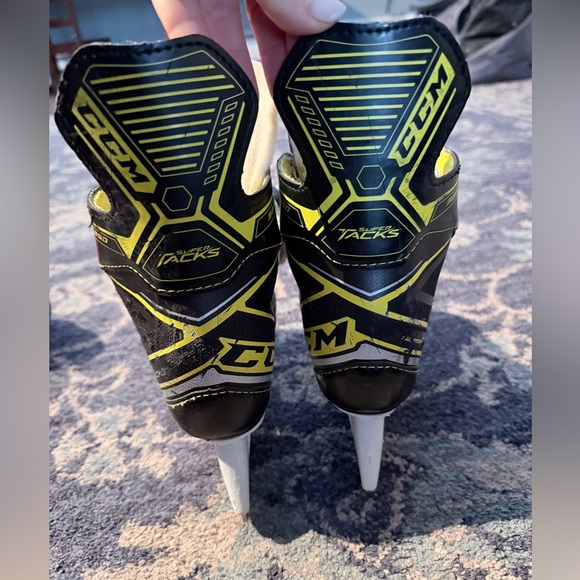 CCM Other - CCM Black & Neon Yellow Youth Hockey Skates